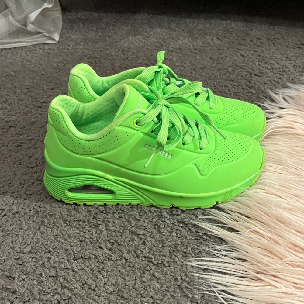 Skechers Women Vibrant Green Sneakers